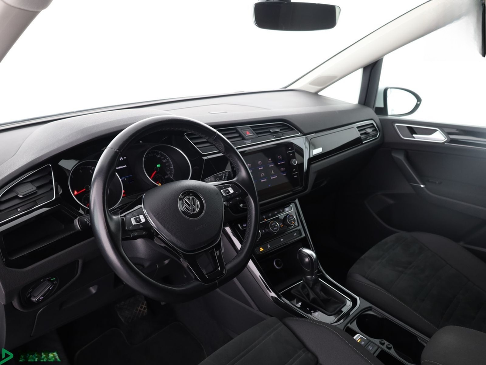 Volkswagen Touran 1.8 TSI HIGHLINE 7 SITZE MASSAGE,ACC,LED foto 9