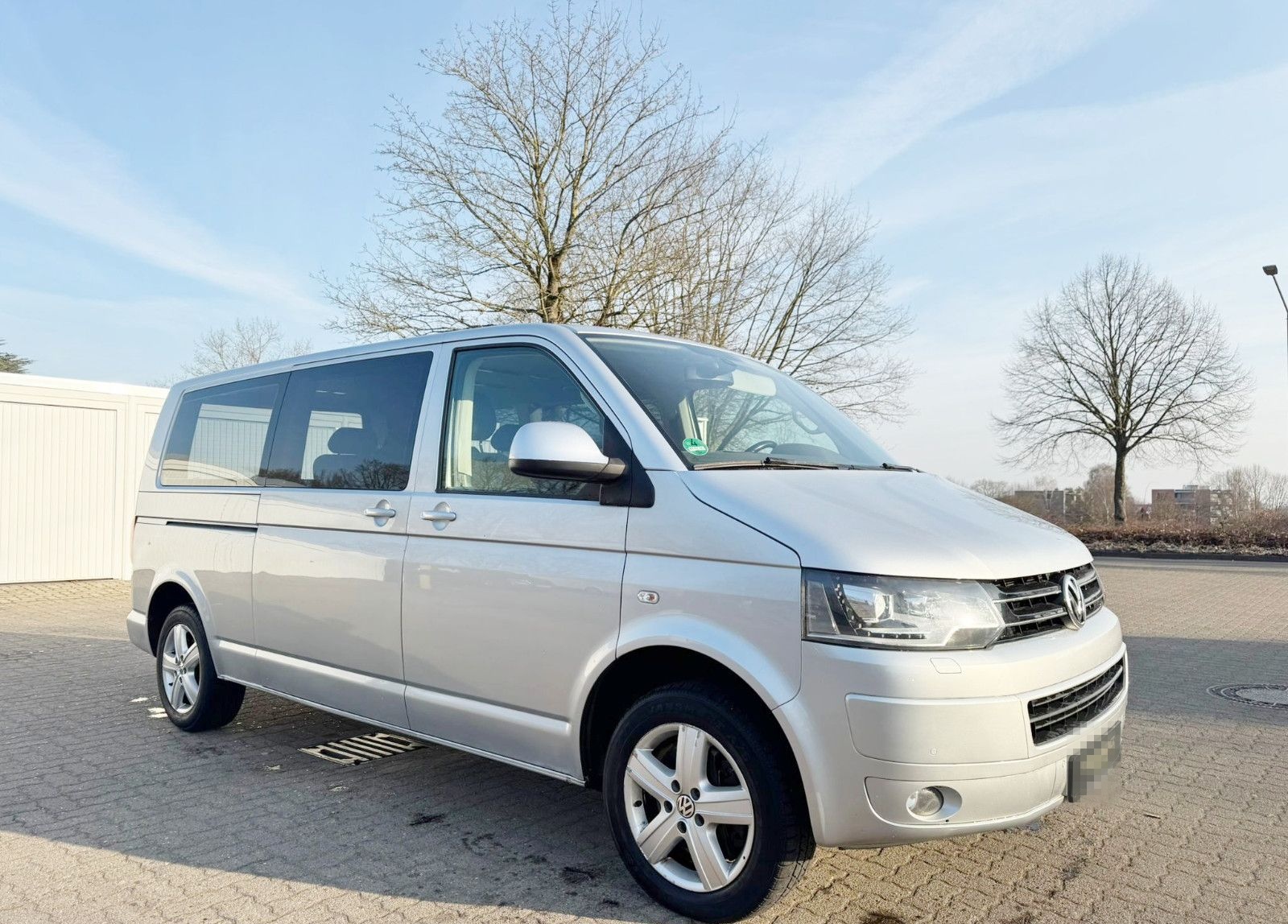 Volkswagen T5 Caravelle 2.0 TDI DSG NAVI*LED*9 STIZER!!! foto 3
