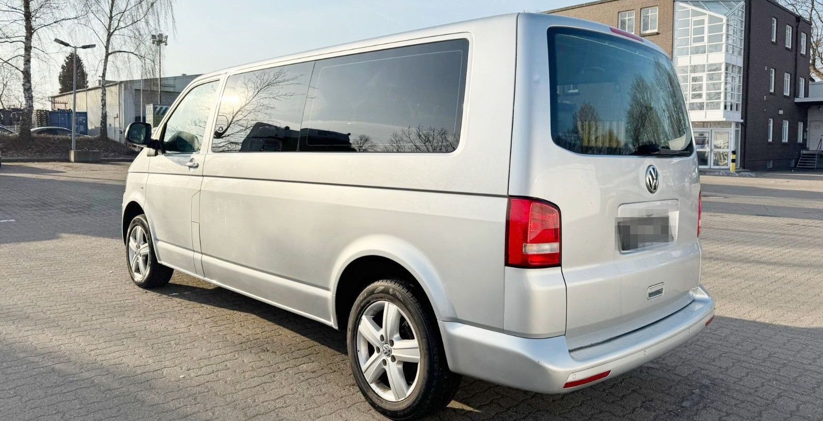 Volkswagen T5 Caravelle 2.0 TDI DSG NAVI*LED*9 STIZER!!! foto 5