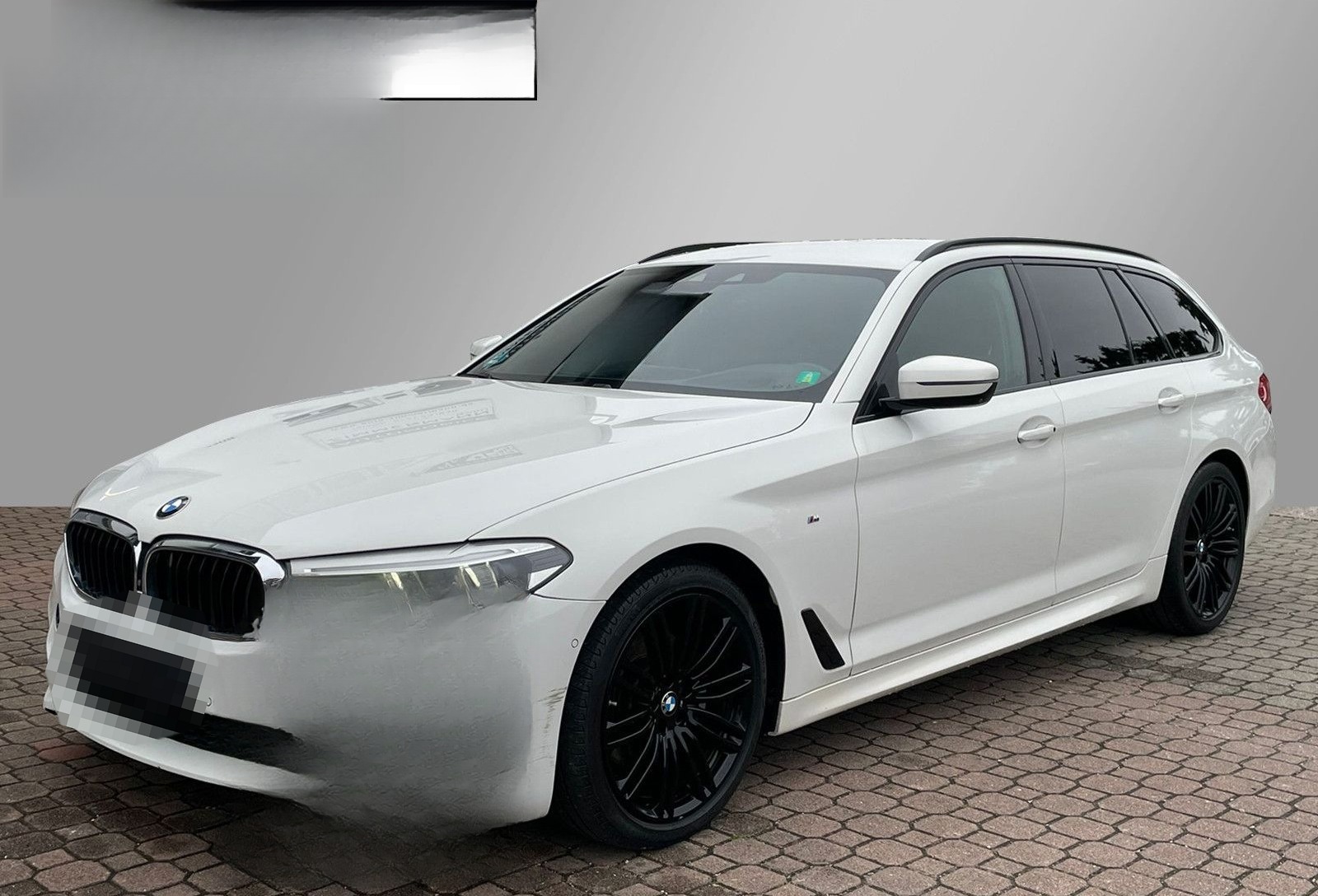 BMW 520d Touring xDrive M Sport*LED*AHK*Automatik foto 2