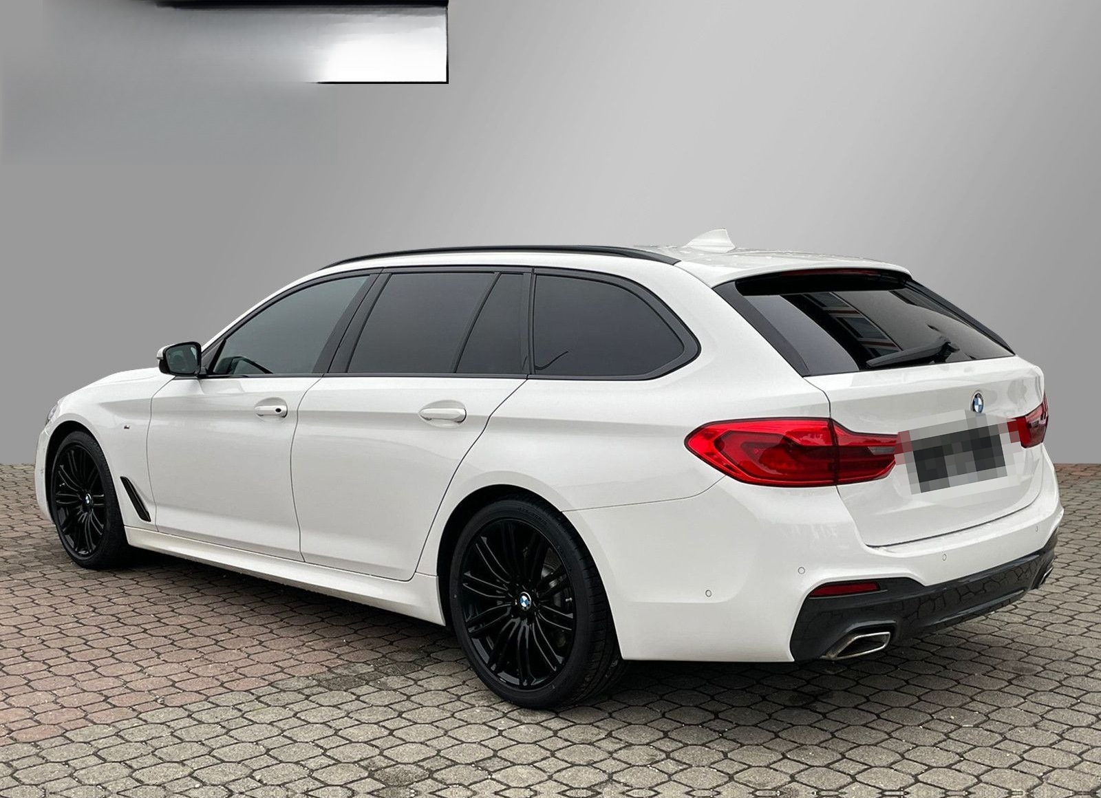 BMW 520d Touring xDrive M Sport*LED*AHK*Automatik foto 3