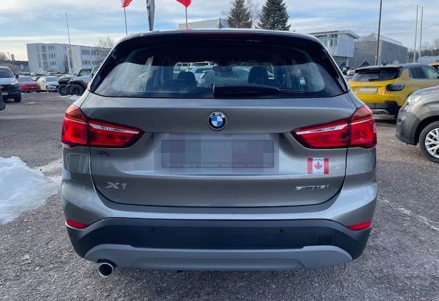 BMW X1 sDrive18i Advantage foto 6