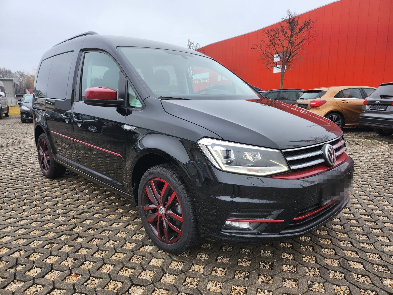 Volkswagen Caddy  Highline BMT foto 2