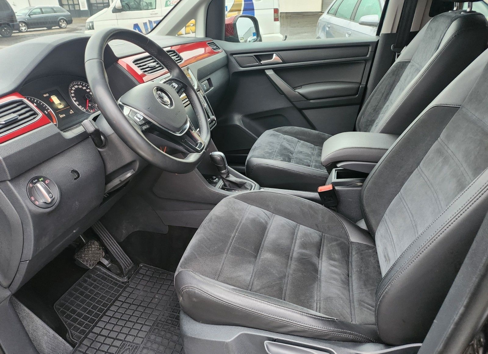 Volkswagen Caddy  Highline BMT foto 9