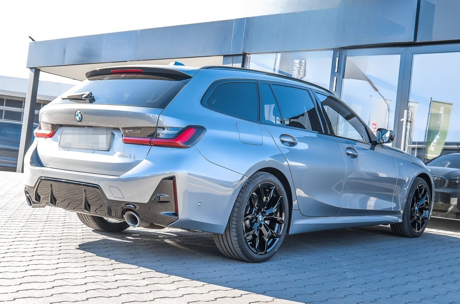 BMW 330d xDrive Finanzierung ab 0,49% foto 2