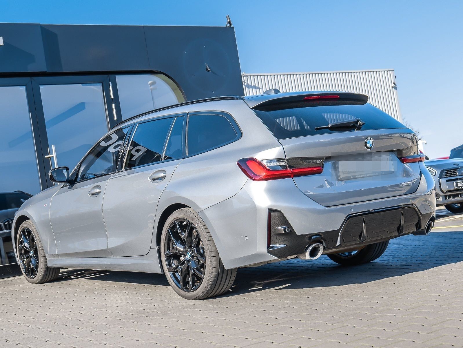 BMW 330d xDrive Finanzierung ab 0,49% foto 7