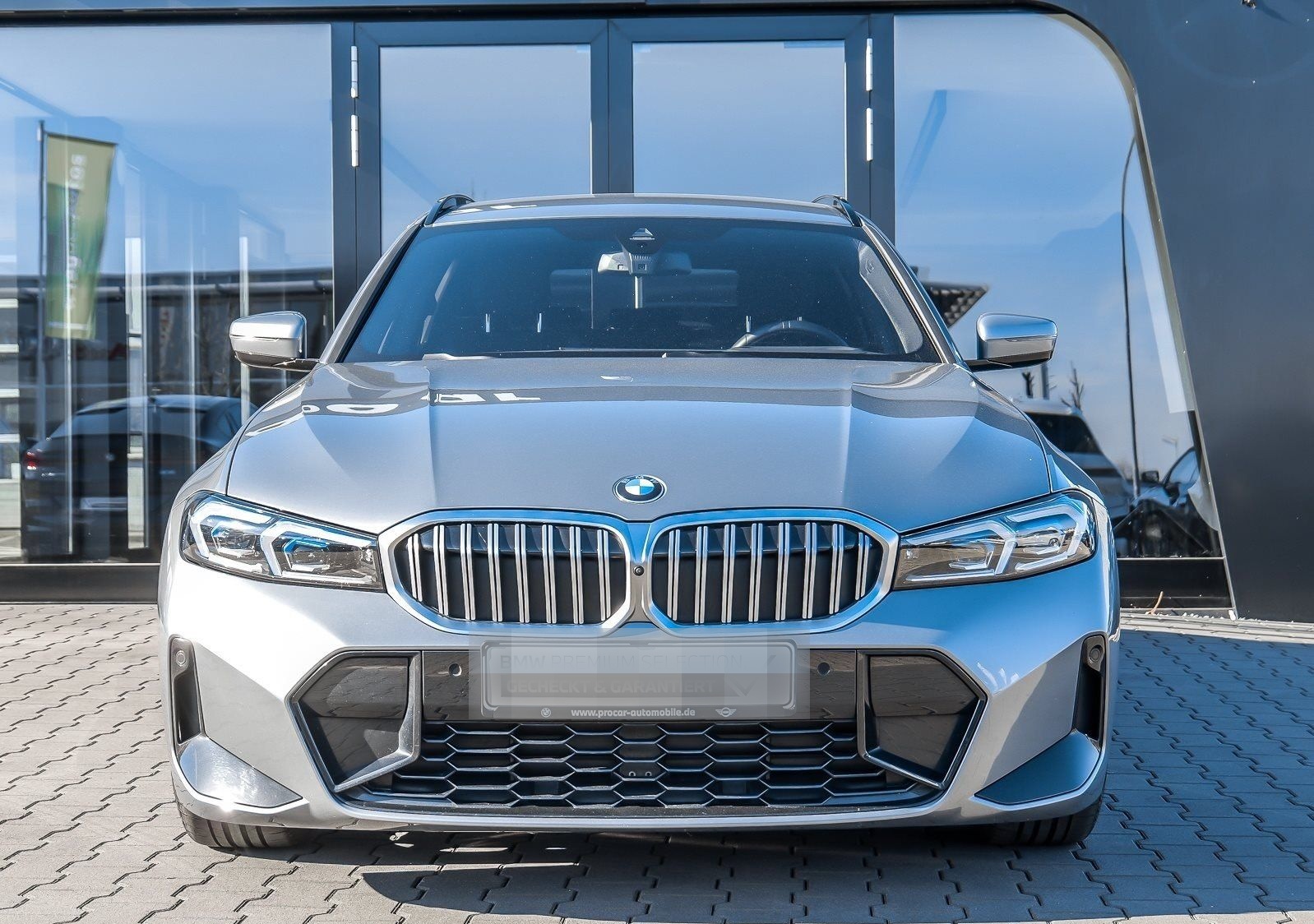 BMW 330d xDrive Finanzierung ab 0,49% foto 8