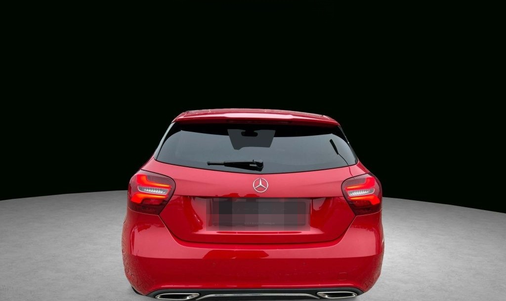 Mercedes-Benz A 180 d LED Navi SHZ Kam. KeyLess KlimaA LM PDC foto 6