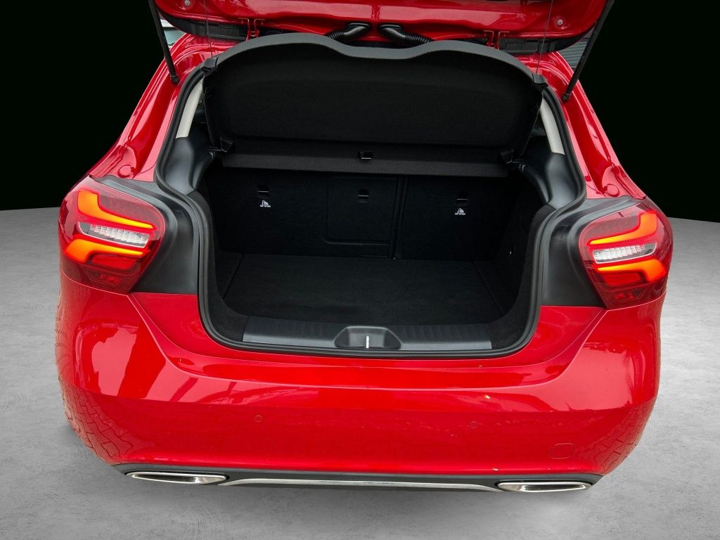 Mercedes-Benz A 180 d LED Navi SHZ Kam. KeyLess KlimaA LM PDC foto 7