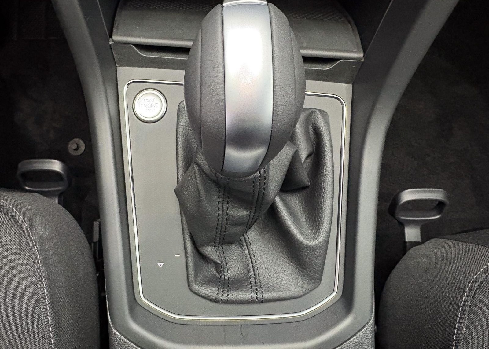 Volkswagen Touran Family DSG PANO KEYLESS ACC NAVI 1.5 T... foto 24