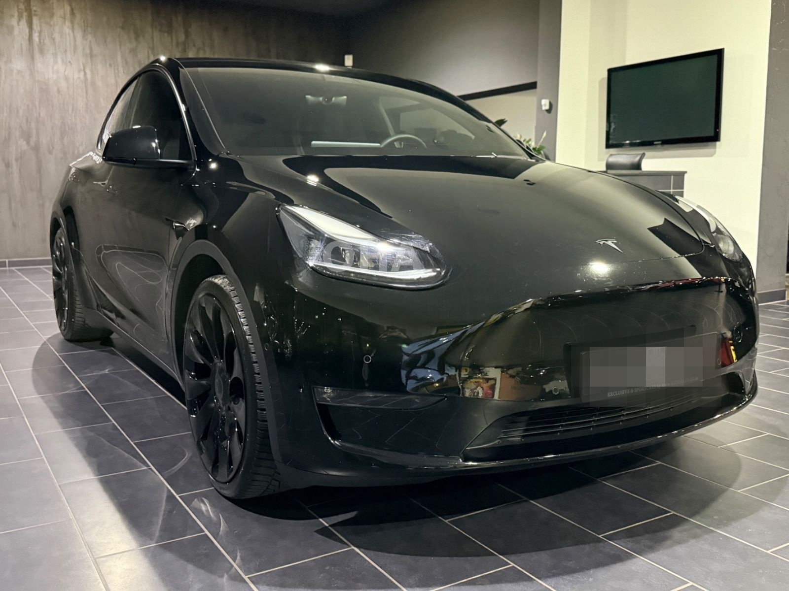 Tesla Model Y Performance Dual Motor AWD,PANO,21" foto 3