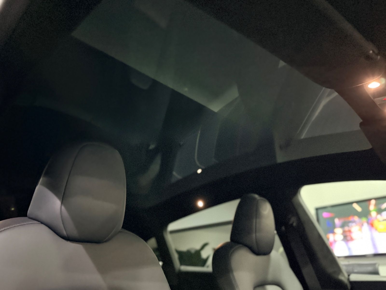 Tesla Model Y Performance Dual Motor AWD,PANO,21" foto 24