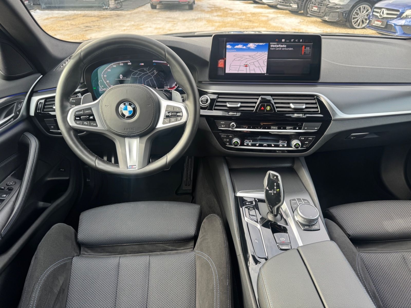 BMW 520 d M-Sportpacket | Live Cockpit| AHK| ACC|DAB foto 15