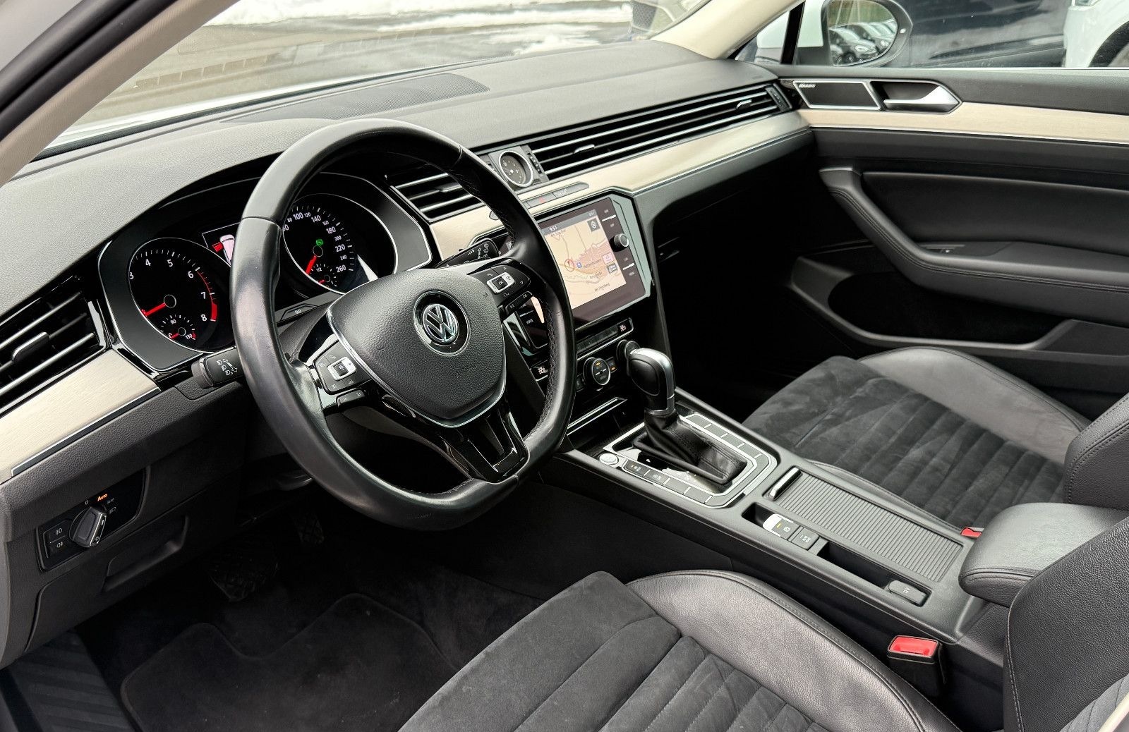 Volkswagen Passat Highline DSG ACC AHK DCC LED Kamera Sthz foto 14