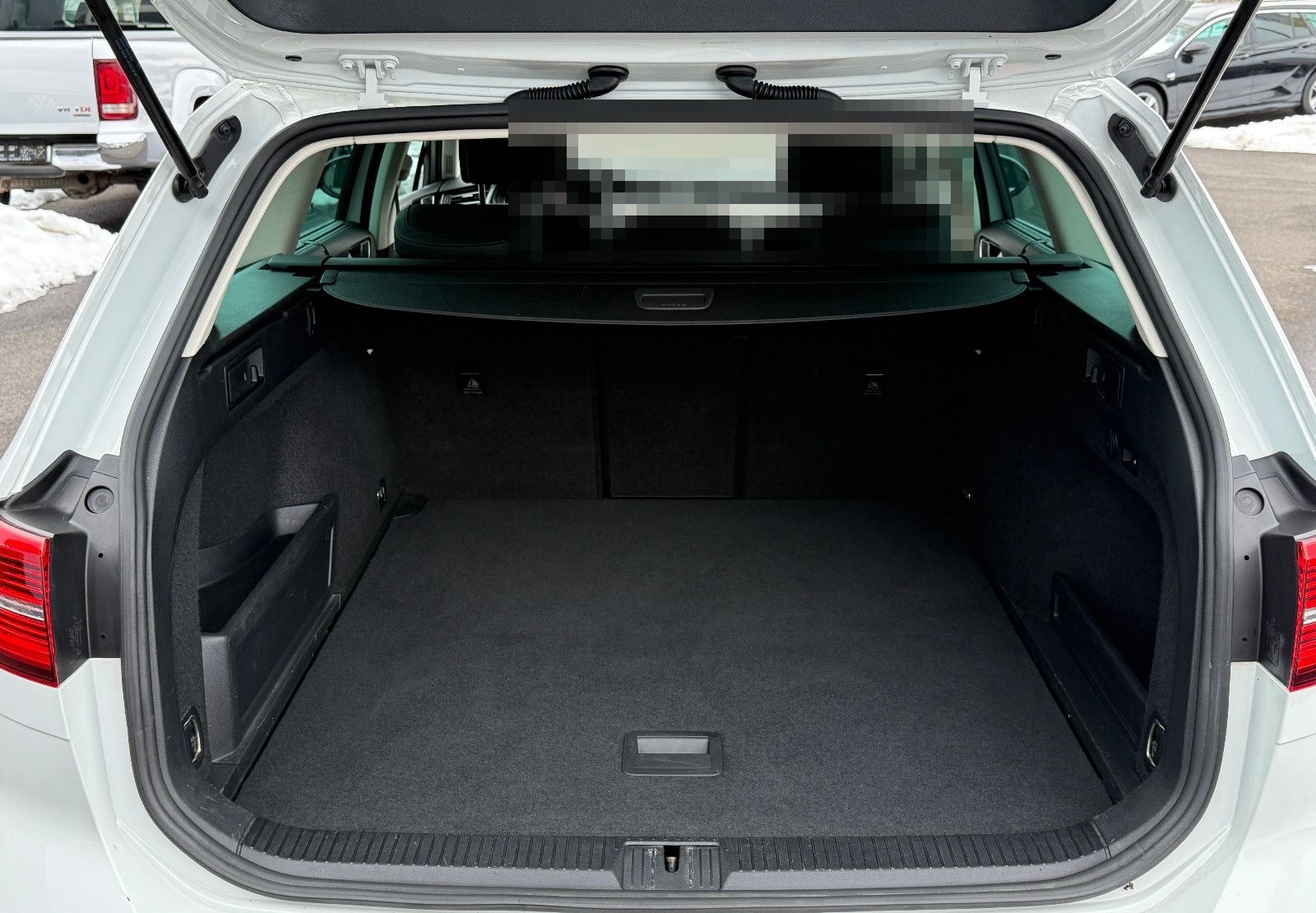 Volkswagen Passat Highline DSG ACC AHK DCC LED Kamera Sthz foto 9