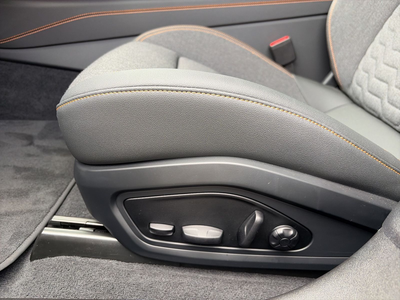 Audi e-tron GT S qu. Black/Facelift/Pano/Laser/HuD/AC foto 18