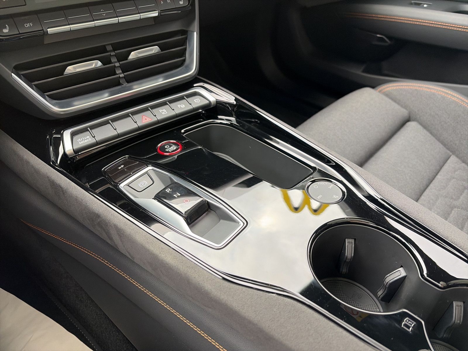 Audi e-tron GT S qu. Black/Facelift/Pano/Laser/HuD/AC foto 22