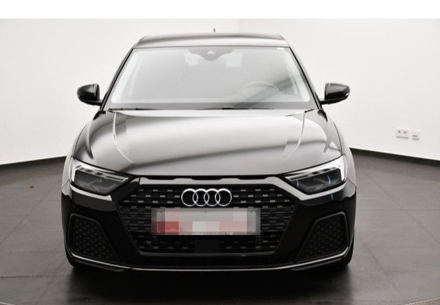 Audi A1 Sportback 35 TFSI S tronic Kamera/Einparkhi v foto 19