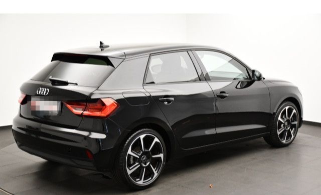 Audi A1 Sportback 35 TFSI S tronic Kamera/Einparkhi v foto 3