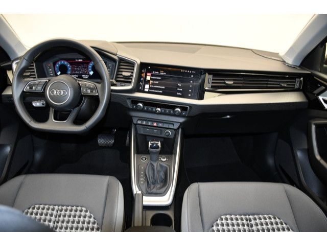 Audi A1 Sportback 35 TFSI S tronic Kamera/Einparkhi v foto 6