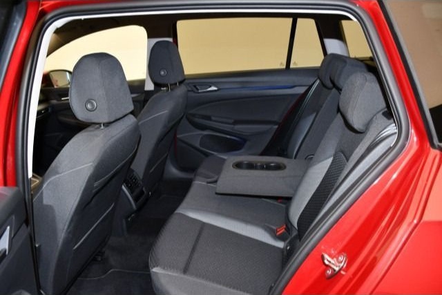 Volkswagen Golf 8 VIII Variant 2.0 TDI DSG Active Matrix/AH foto 8