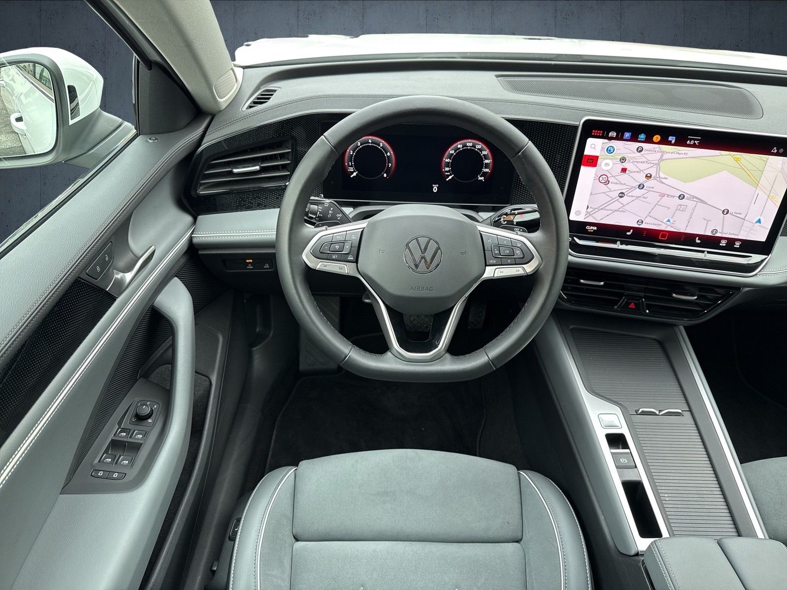 Volkswagen Passat Variant 1.5 TSIe Business DSG Anhängevorr foto 14