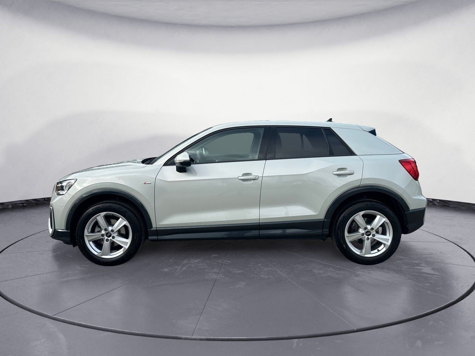 Audi Q2 30 TFSI S-Line Keyless GRA Virtual Matrix Nav foto 3