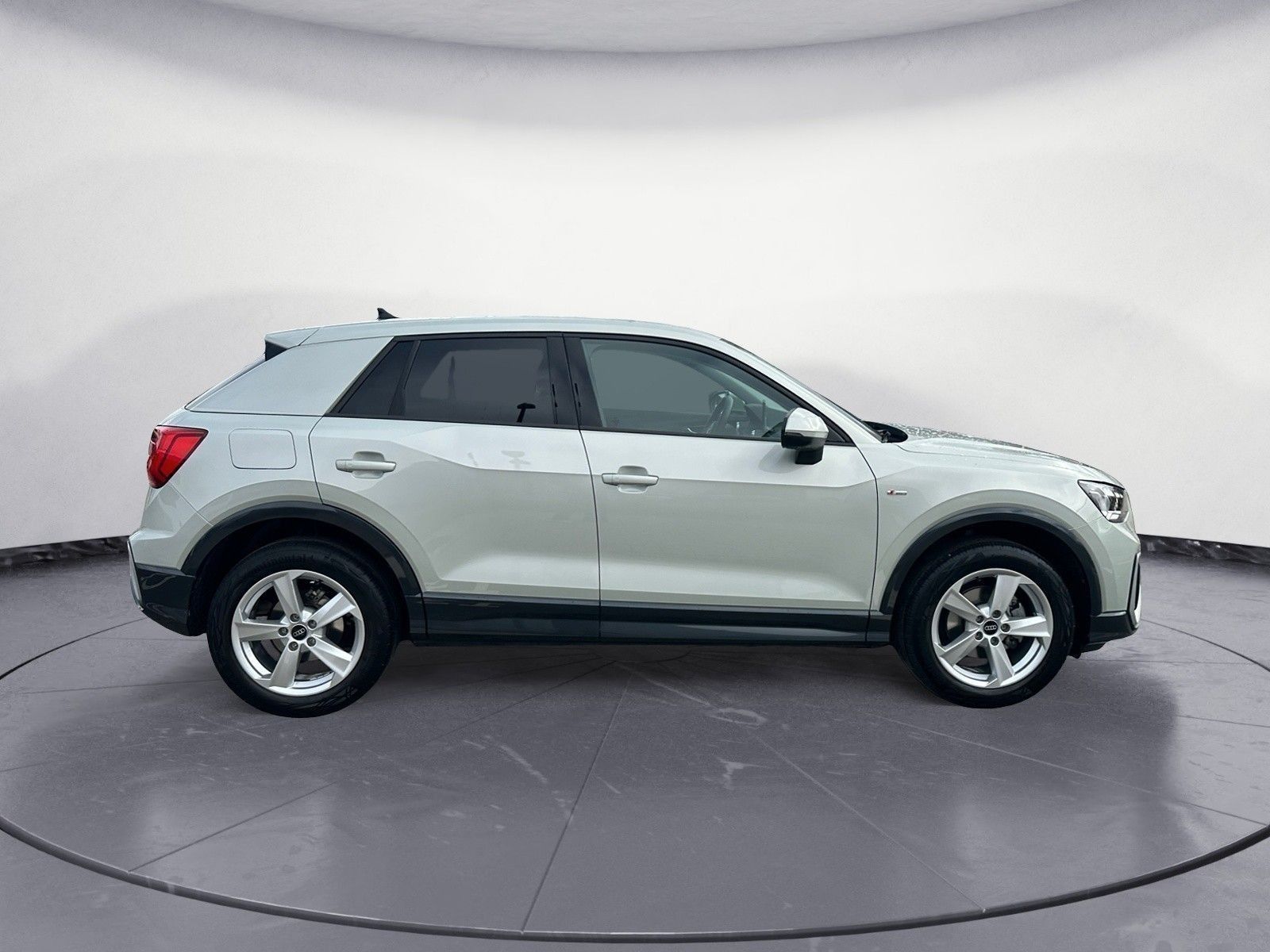 Audi Q2 30 TFSI S-Line Keyless GRA Virtual Matrix Nav foto 6