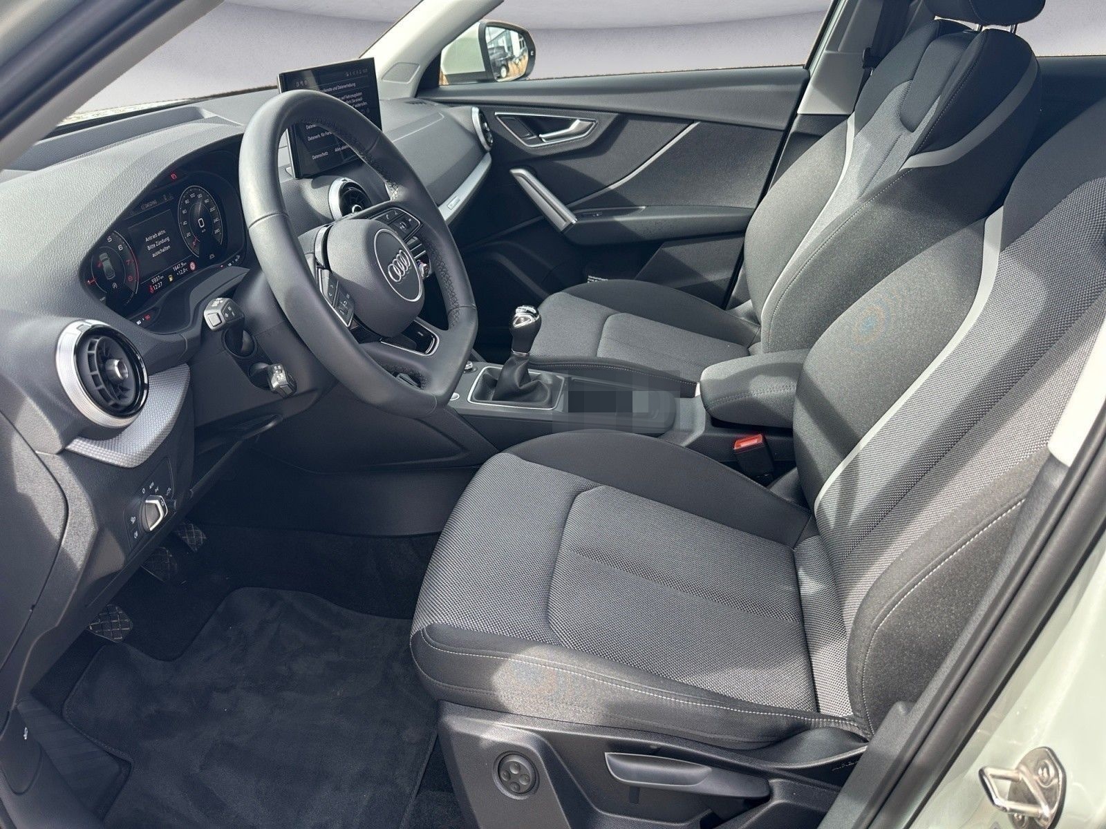 Audi Q2 30 TFSI S-Line Keyless GRA Virtual Matrix Nav foto 8