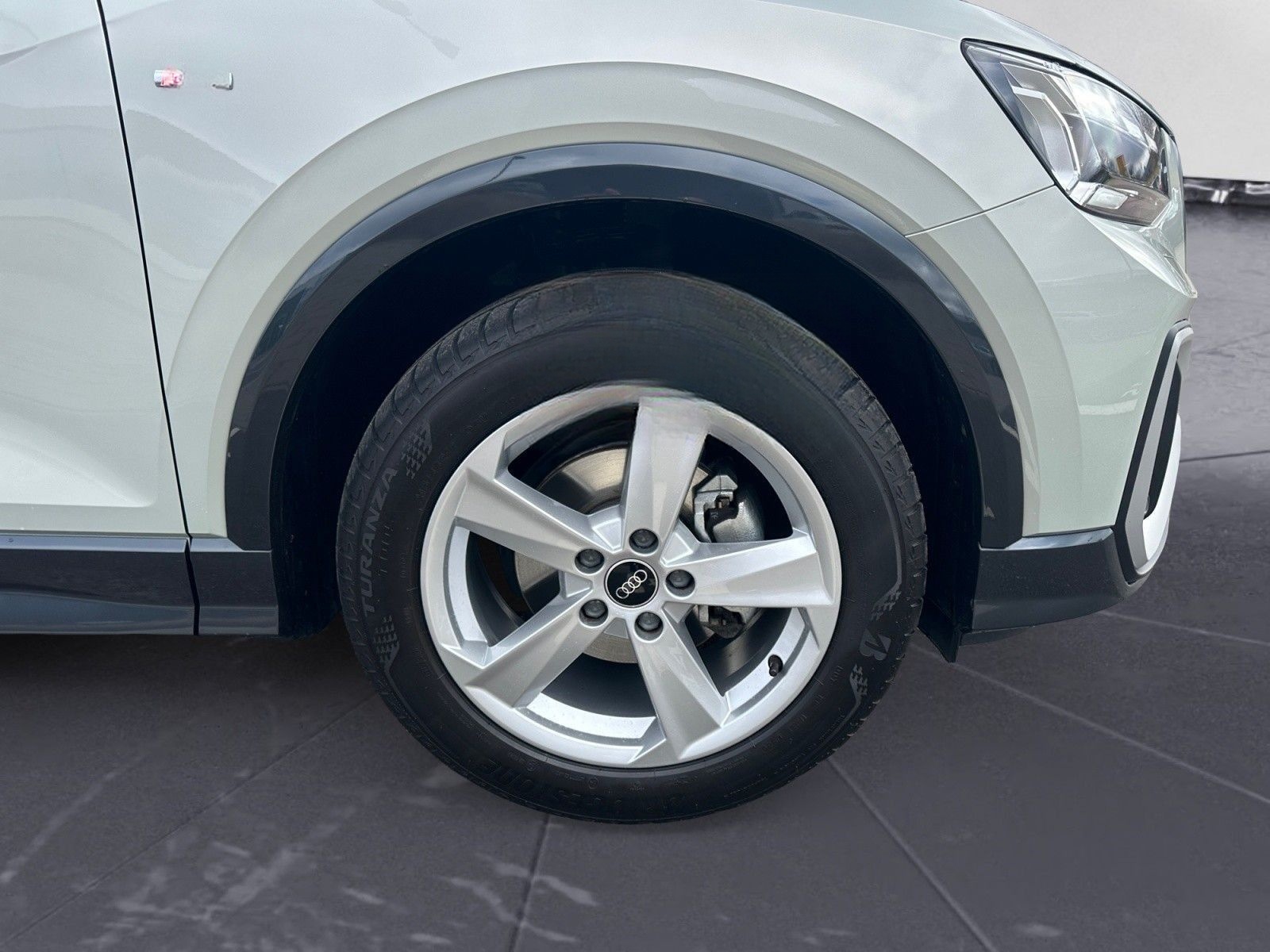 Audi Q2 30 TFSI S-Line Virtual Keyless Matrix GRA Nav foto 12