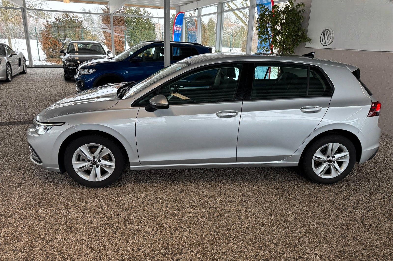 Volkswagen Golf 8 2.0 TDI Life | Navi | ACC | Induktiv foto 2