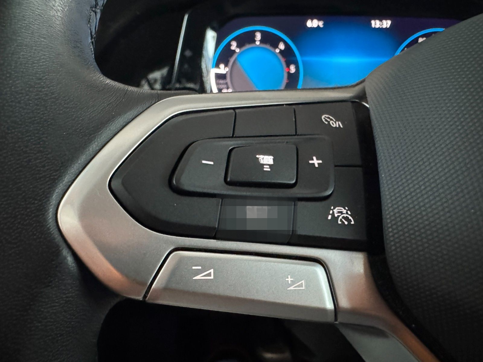 Volkswagen Golf 8 2.0 TDI Life | Navi | ACC | Induktiv foto 13