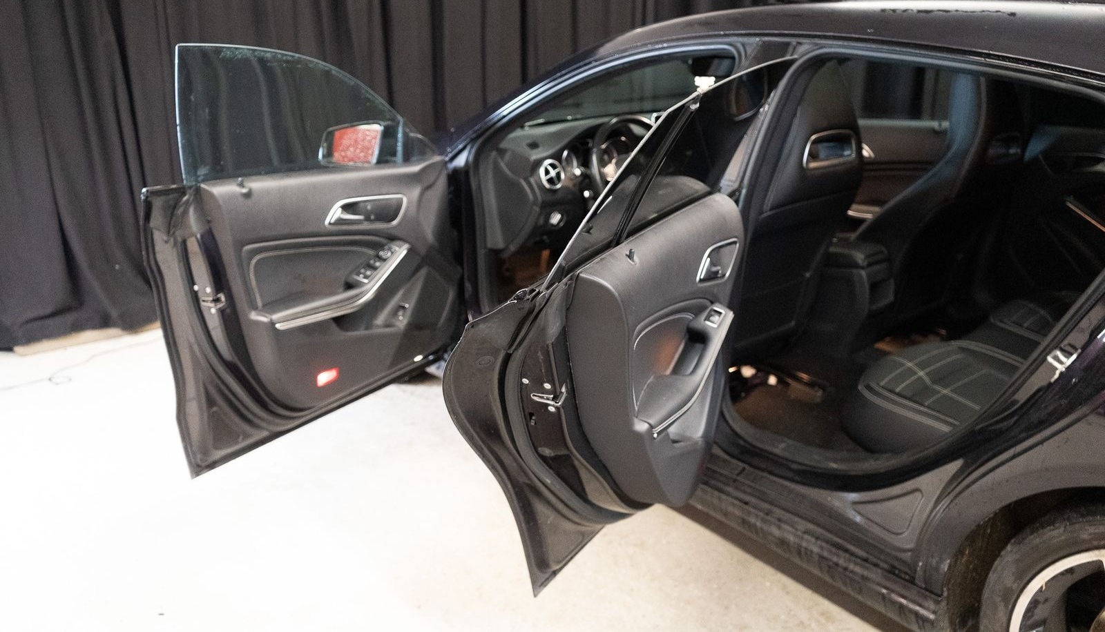 Mercedes-Benz CLA CLA 220 CDI 4Matic/ Kamera / Panorama foto 14