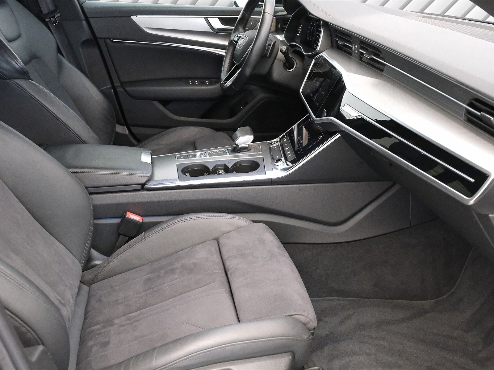 Audi A6 Avant 45 TFSI design HUD ACC RFK NAVI LED LM foto 11