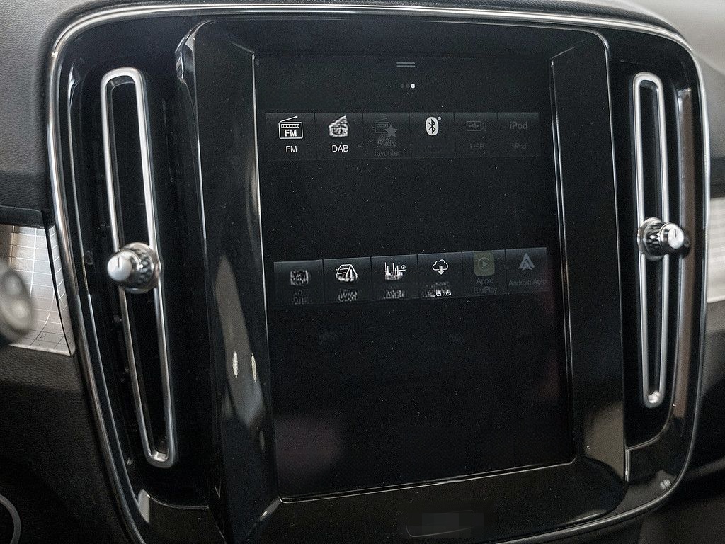 Volvo XC40 T3 Momentum Pro KAMERA NAVI W-LAN AHK LED foto 15