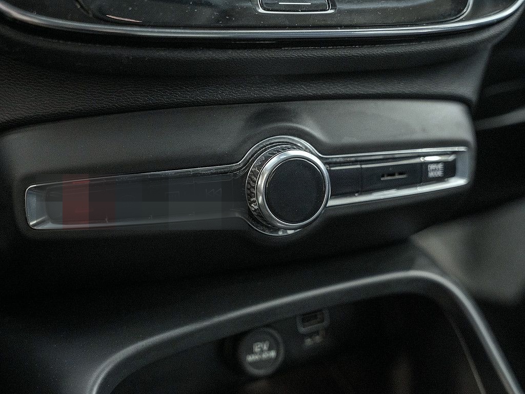 Volvo XC40 T3 Momentum Pro KAMERA NAVI W-LAN AHK LED foto 16