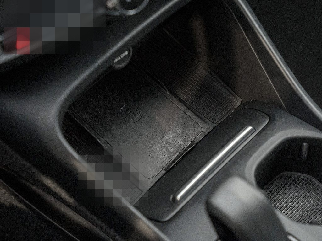 Volvo XC40 T3 Momentum Pro KAMERA NAVI W-LAN AHK LED foto 17