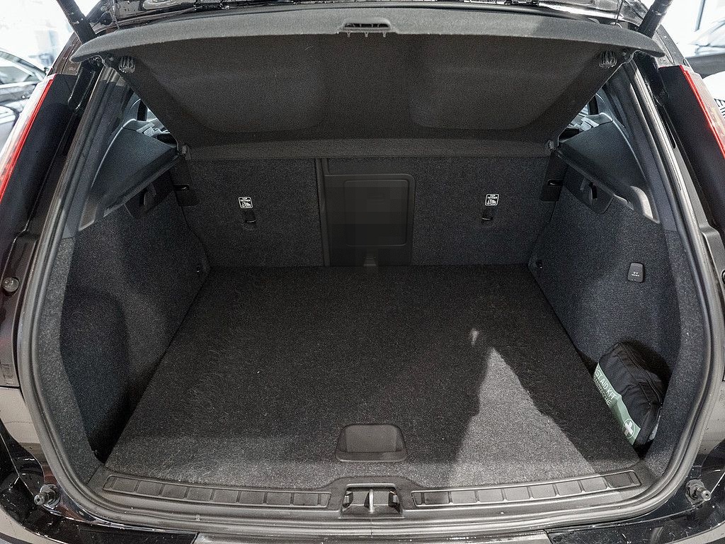 Volvo XC40 T3 Momentum Pro KAMERA NAVI W-LAN AHK LED foto 23