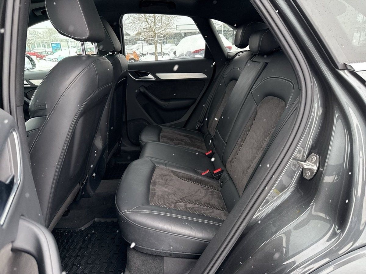 Audi Q3 2.0 TFSI S-LINE AHK+PANO+SHZ+TEMPO+PDC+DAB foto 11