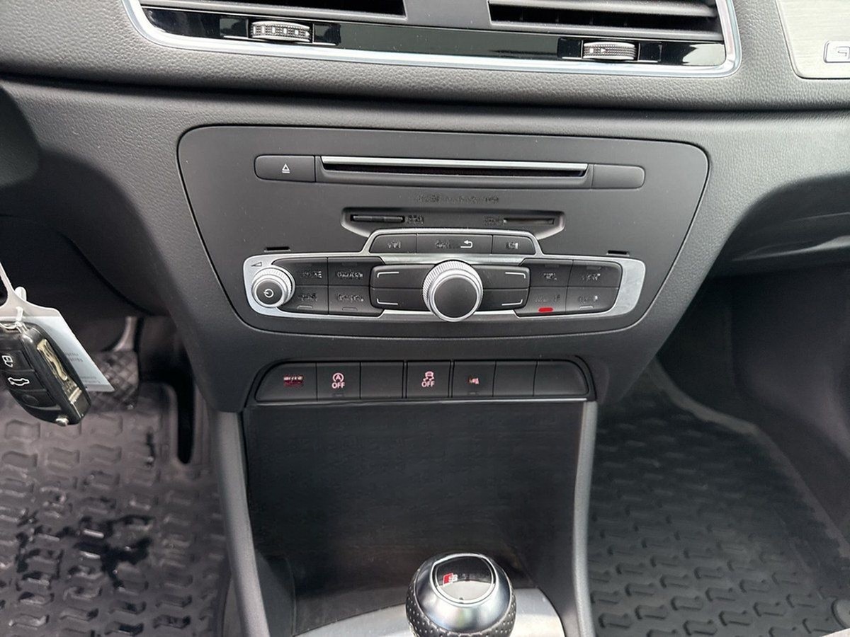Audi Q3 2.0 TFSI S-LINE AHK+PANO+SHZ+TEMPO+PDC+DAB foto 18