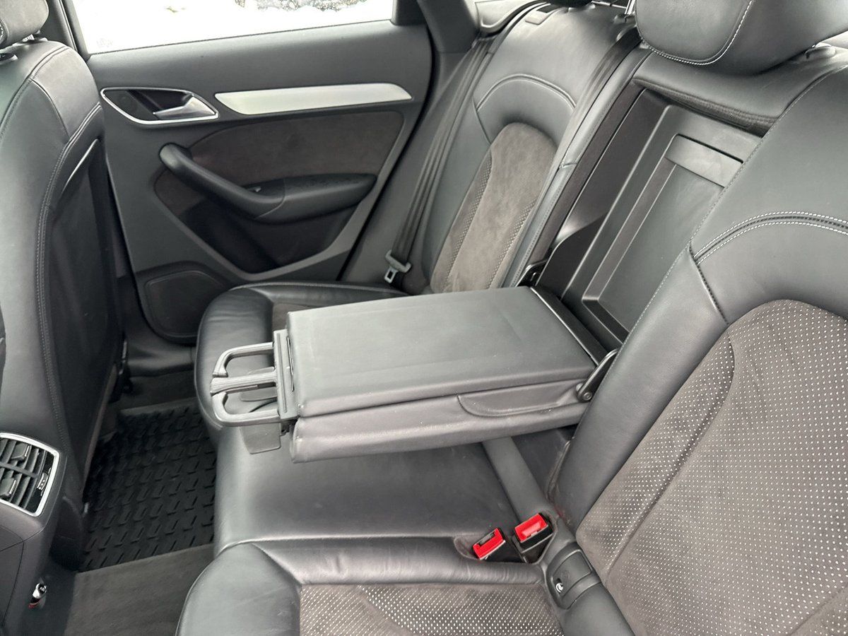 Audi Q3 2.0 TFSI S-LINE AHK+PANO+SHZ+TEMPO+PDC+DAB foto 33