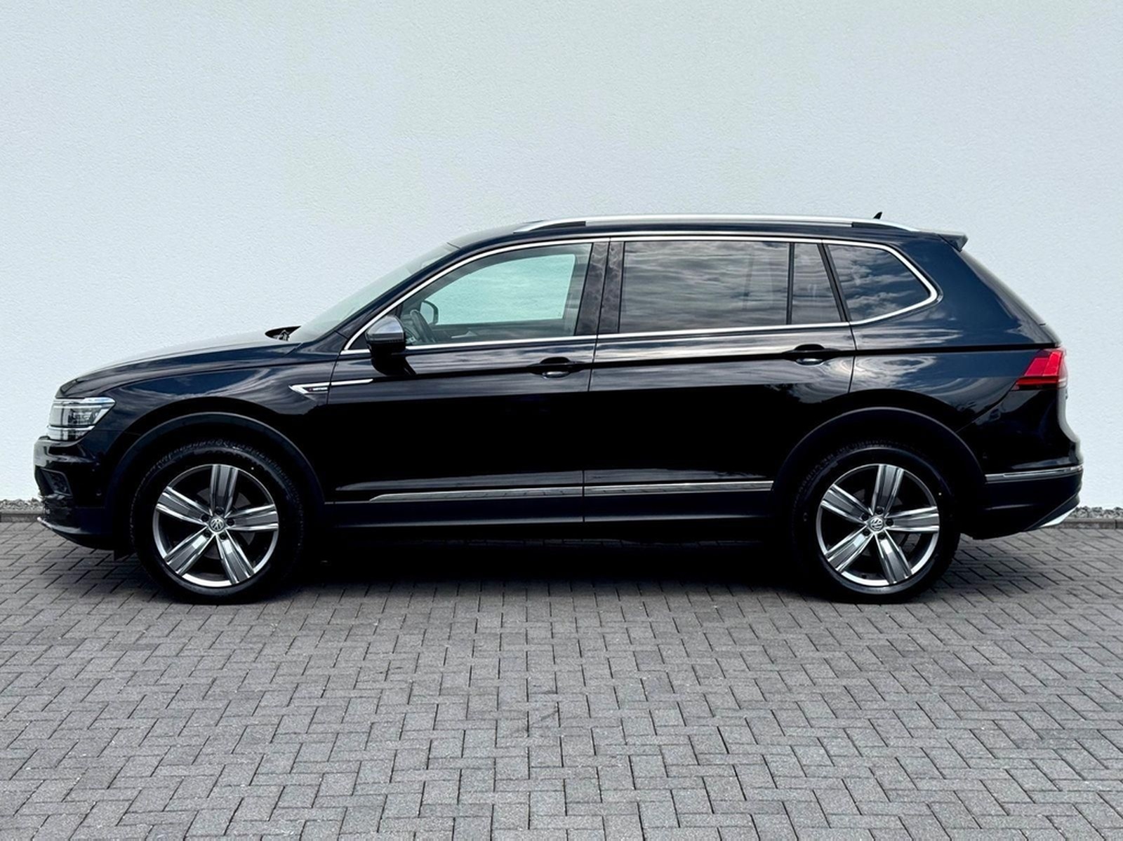 Volkswagen Tiguan Allspace 2.0 TDI DSG 4Motion 7.SITZER foto 8