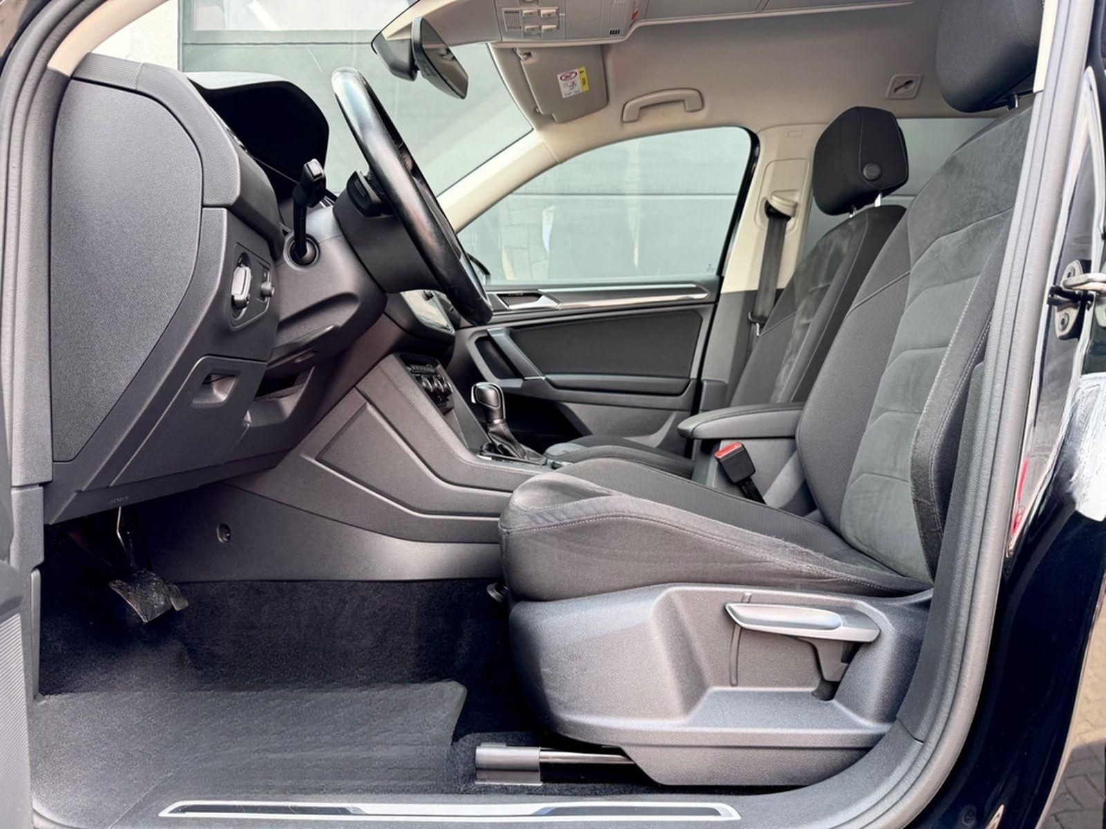Volkswagen Tiguan Allspace 2.0 TDI DSG 4Motion 7.SITZER foto 9