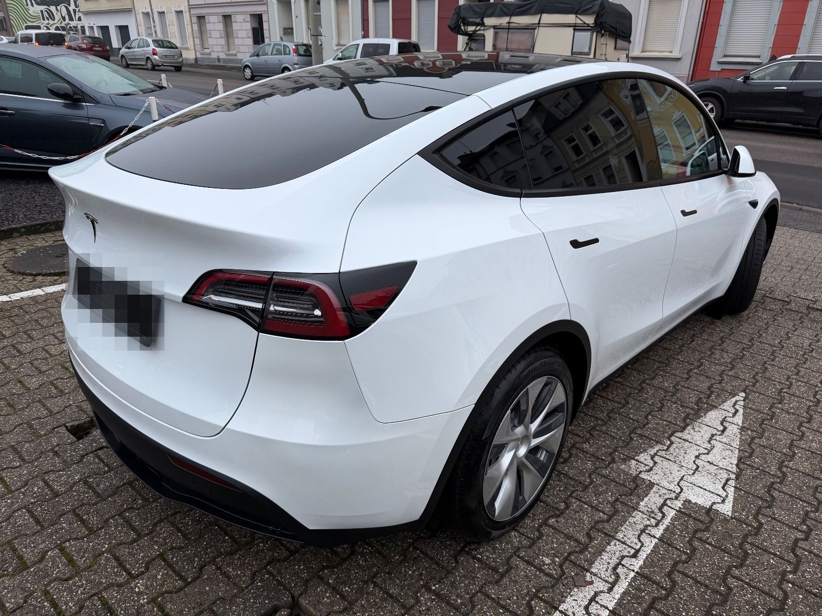 Tesla Model Y RWD 1-HAND AHK AUTOPILOT SOH 93,5 % foto 3