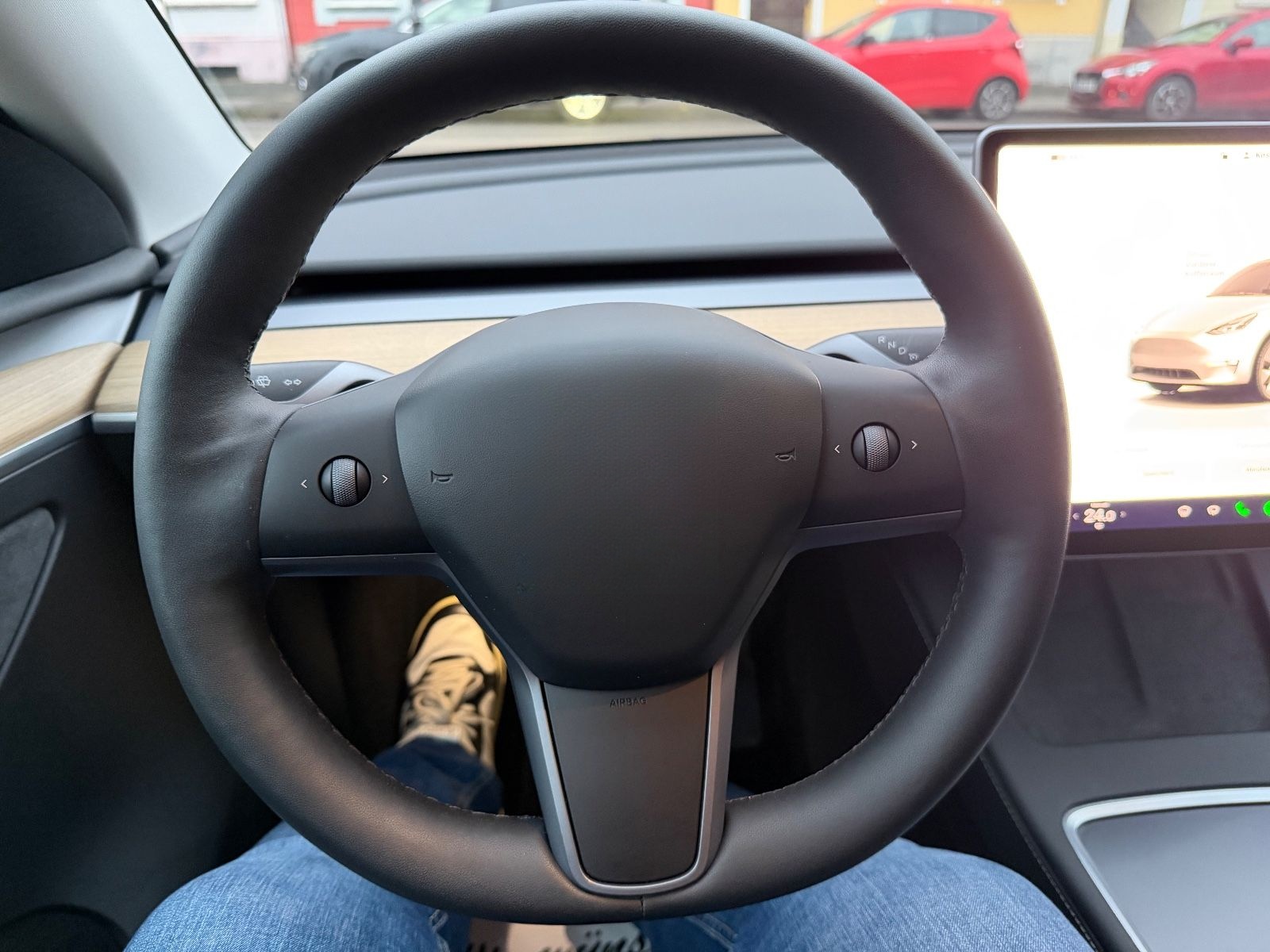 Tesla Model Y RWD 1-HAND AHK AUTOPILOT SOH 93,5 % foto 21