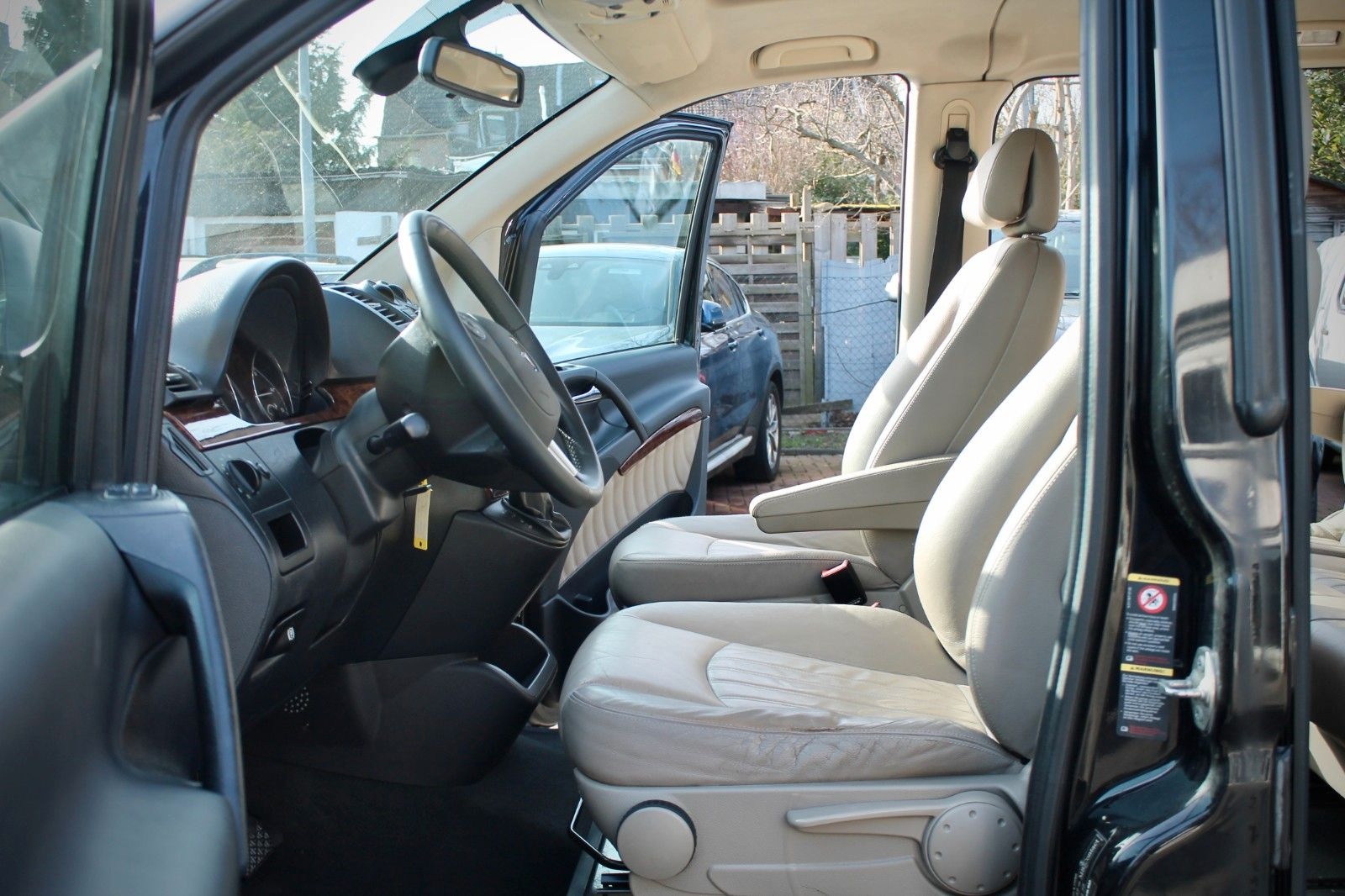 Mercedes-Benz Viano 3.0 CDI   Ambiente 8-Sitze Xenon Leder foto 11