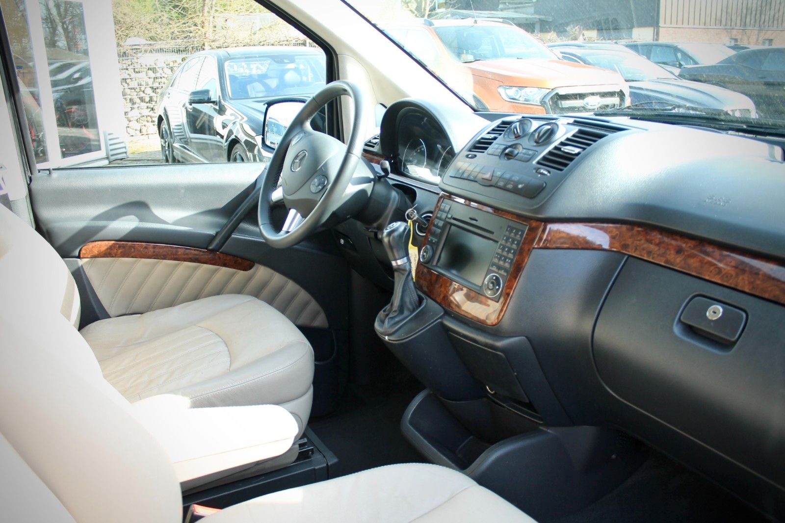 Mercedes-Benz Viano 3.0 CDI   Ambiente 8-Sitze Xenon Leder foto 6