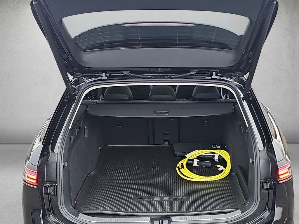 Volkswagen Passat 1.5l TSI  eHyb. Elegance*Top Ausstattung foto 5