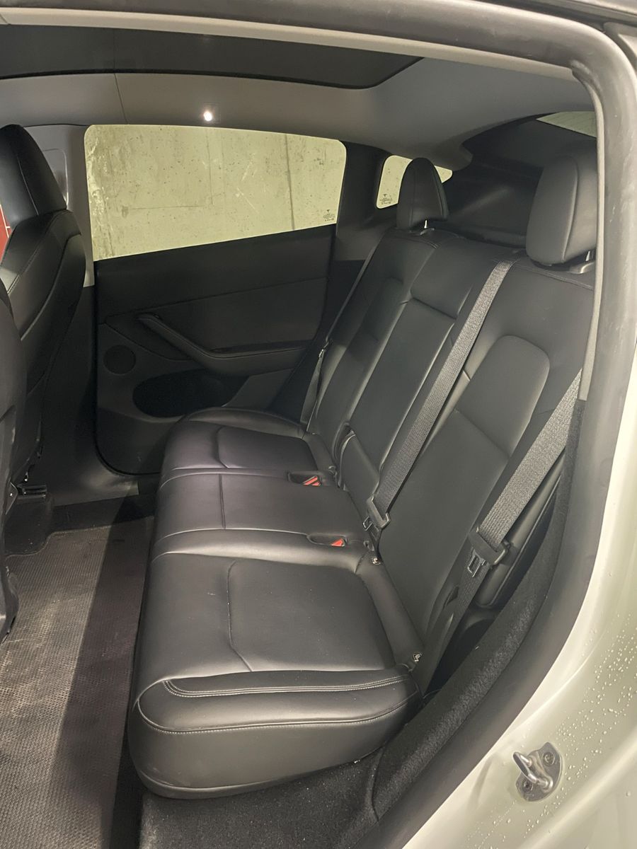 Tesla Model Y Long Range Dual Motor AWD Autopilot Glas foto 9