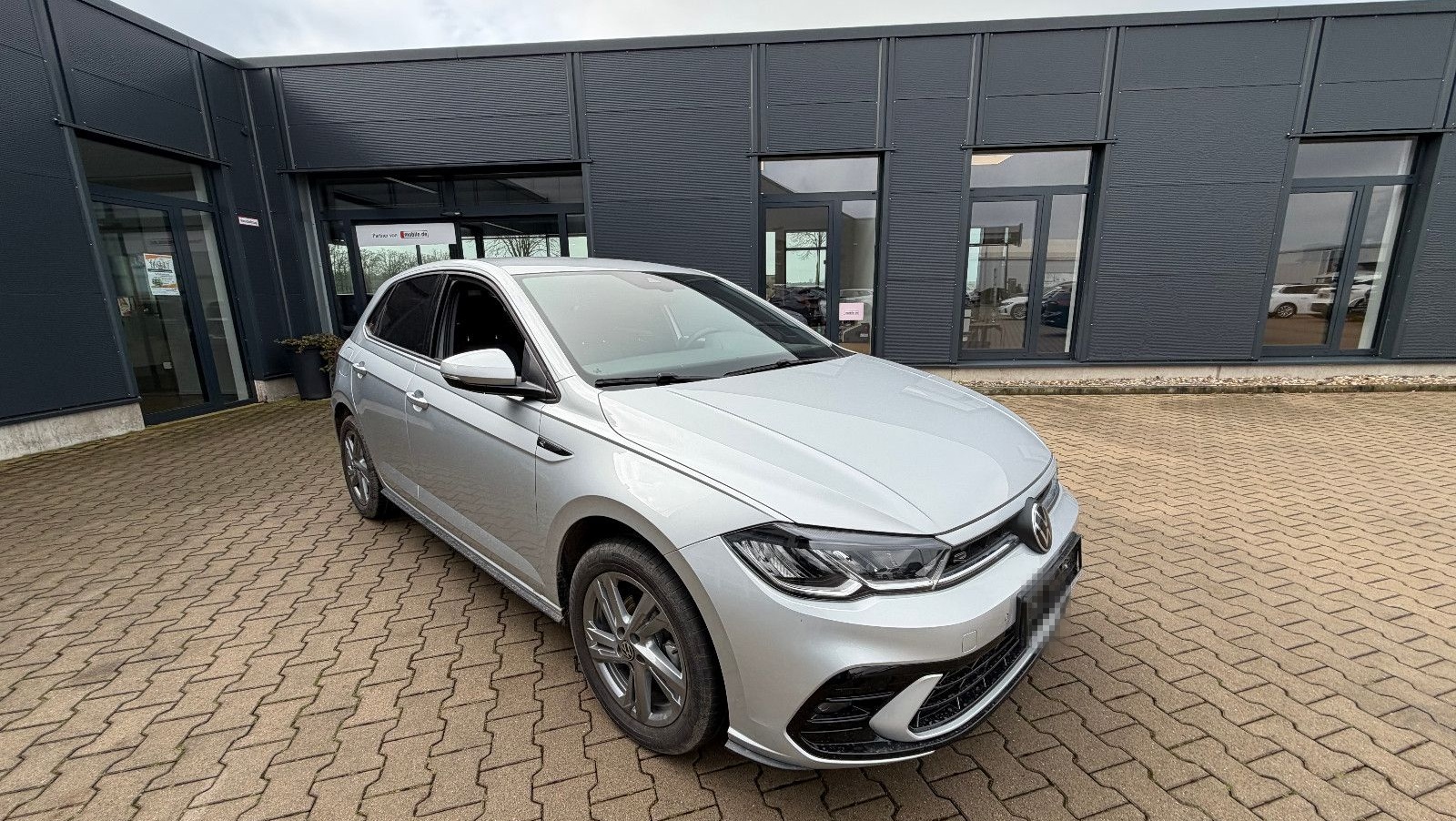 Volkswagen Polo VI 1.0 TSI DSG R-Line Matrix/ACC/Kamera foto 6